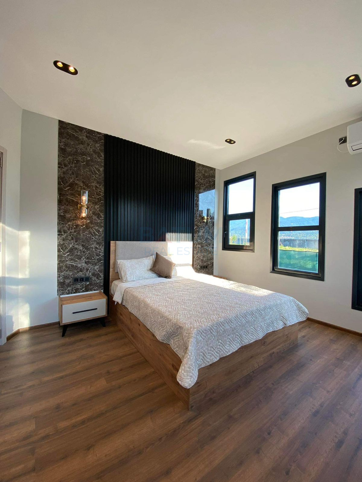 1200