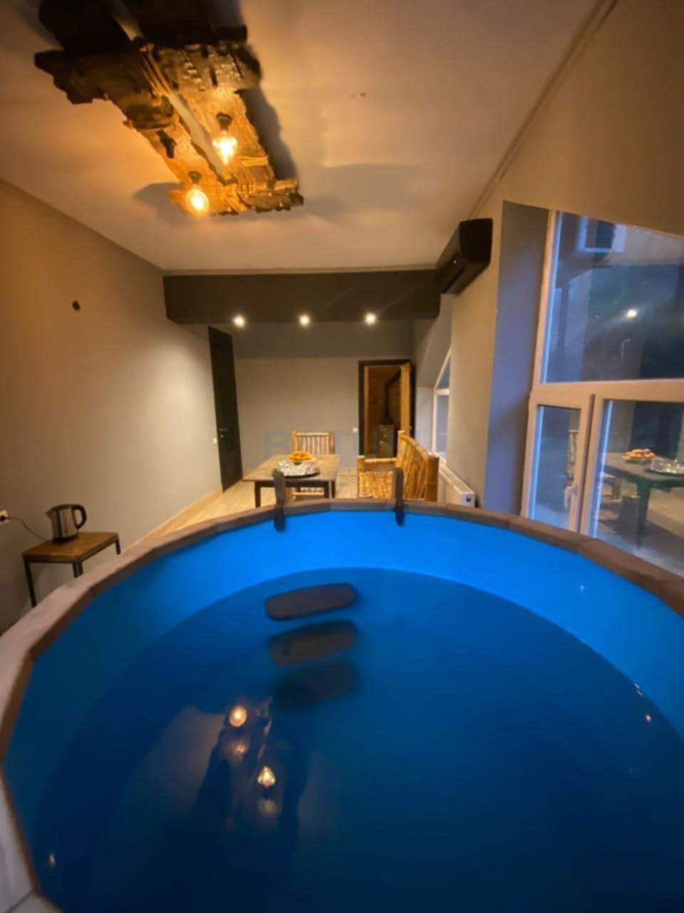 960