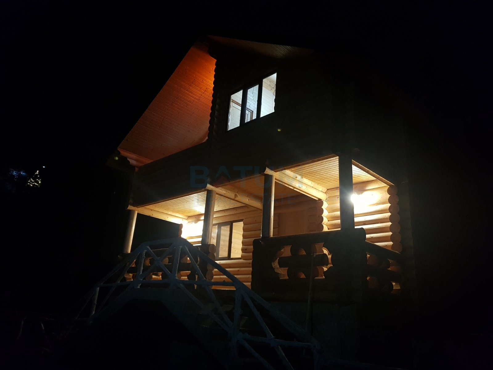 1600
