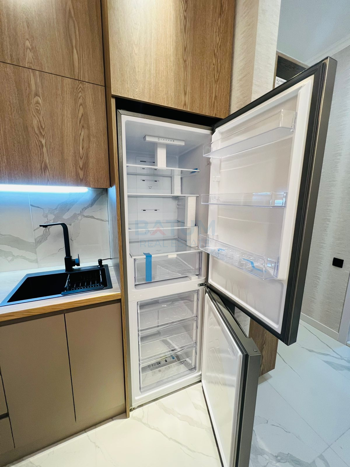 1200