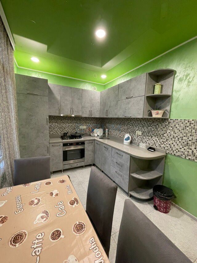 640