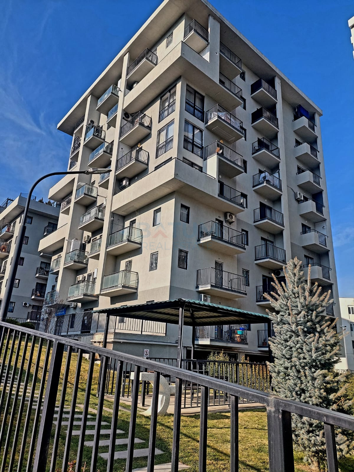 1200
