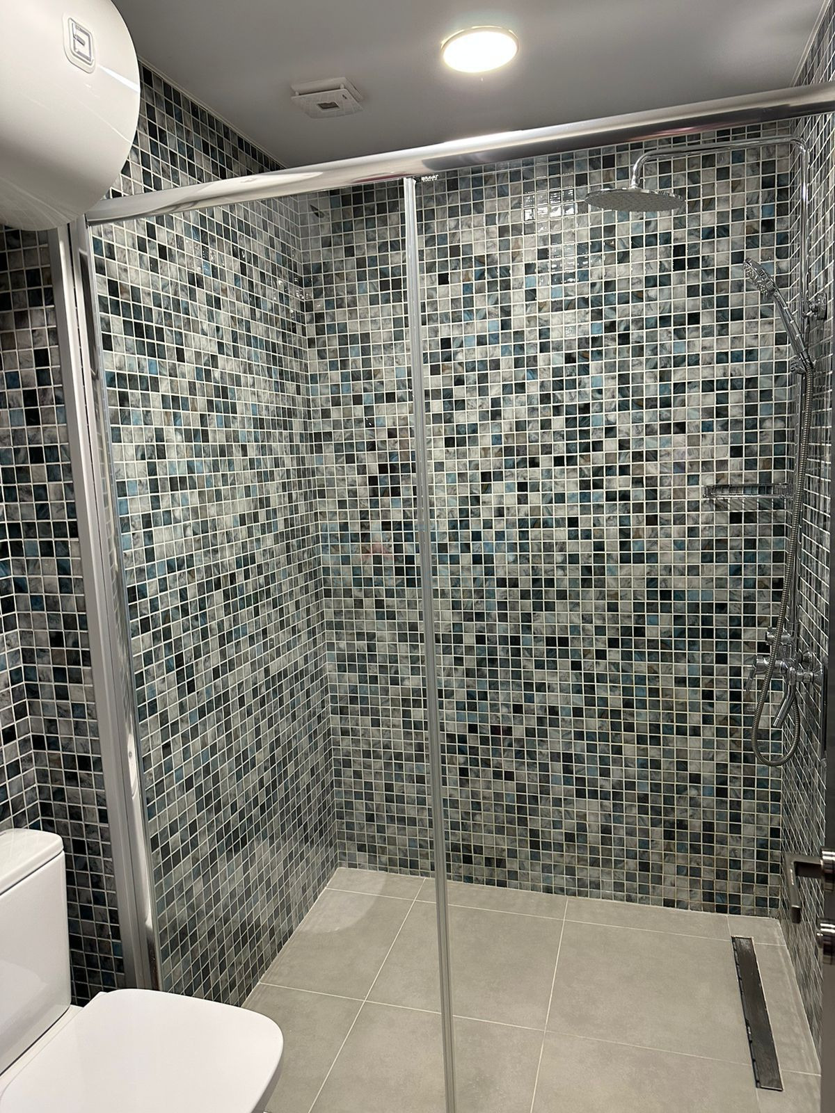 1200