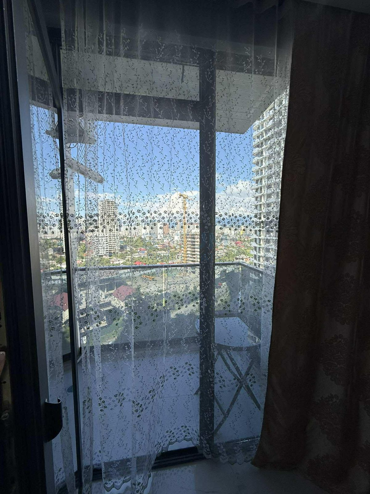 1200