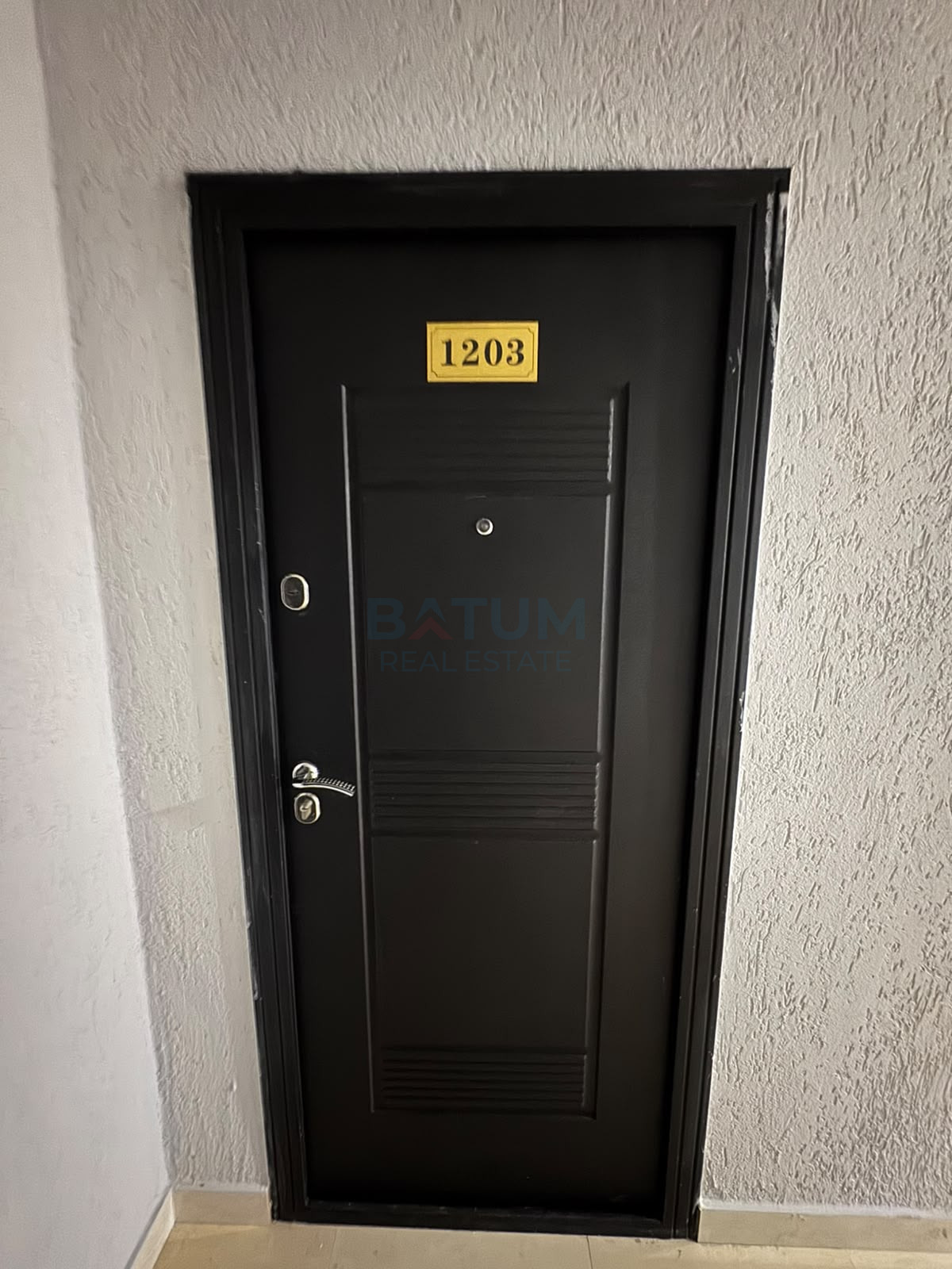 1200