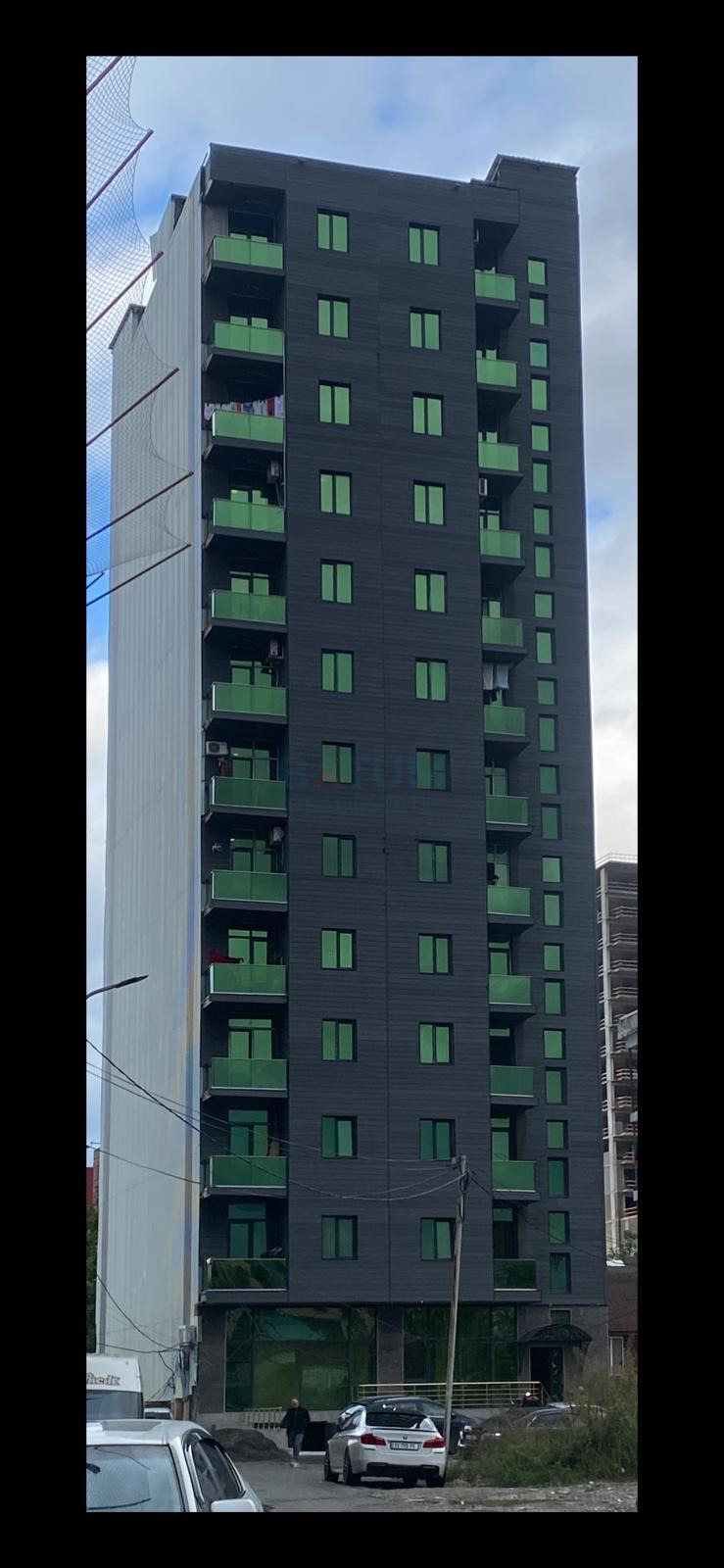 739